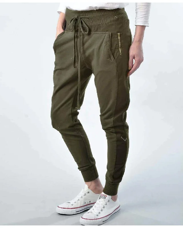 Suzy D Ultimate Jogger - Olive