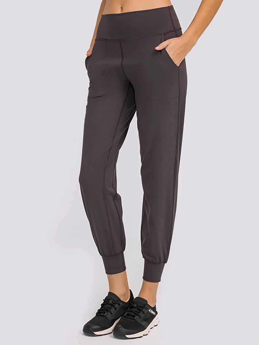 The Zoom Pant in Coal | Final Sale